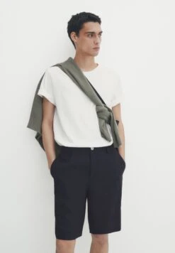 Massimo Dutti Bermuda- Shorts - Dark Blue -Massimo Dutti Shop 16ff6f9a83614bca9ece5cee7be05824