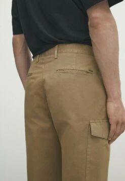 Massimo Dutti Cargo Trousers - Beige 15 Massimo Dutti Cargo Trousers - Beige -Massimo Dutti Shop 170b37d04963483fbbd5b2d48847ccbd