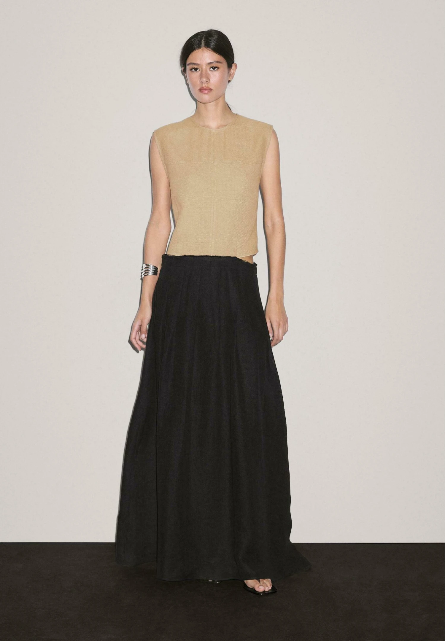 Massimo Dutti CONTRAST LONG WITH SIDE SLITS - Maxi Dress - Black 4 Massimo Dutti CONTRAST LONG WITH SIDE SLITS - Maxi Dress - Black - Image 2
