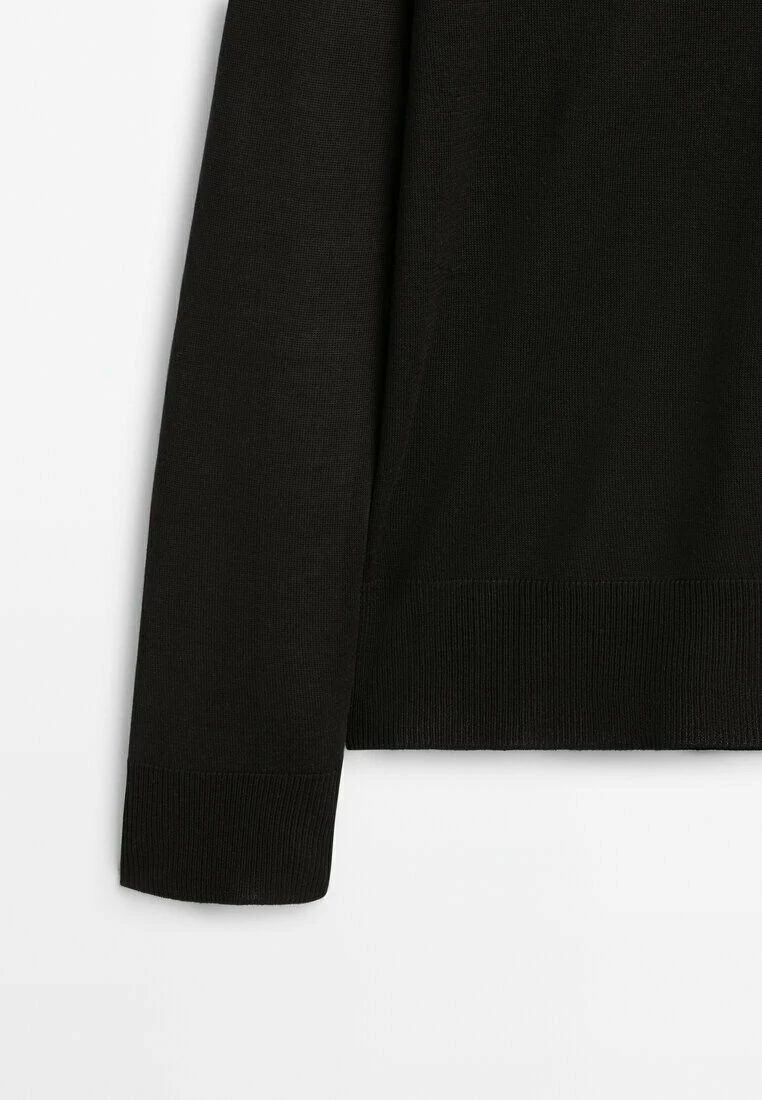 Massimo Dutti V-Neck Extra - Jumper 11 Massimo Dutti V-Neck Extra - Jumper - Image 9