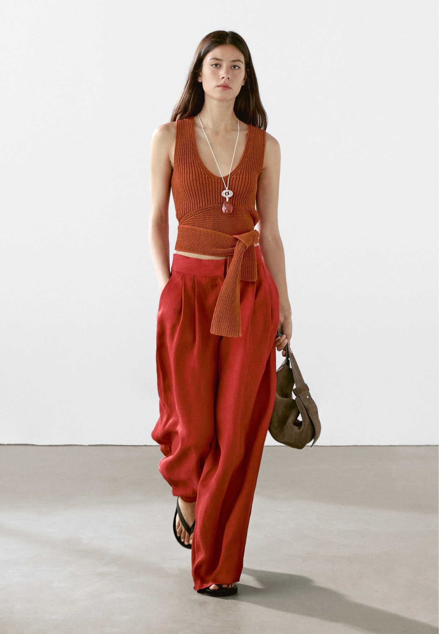 Massimo Dutti V-NECK WITH TIE DETAIL - Top - Red 4 Massimo Dutti V-NECK WITH TIE DETAIL - Top - Red - Image 2