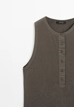 Massimo Dutti SLEEVELESS ROUND BUTTONED NECK - Top - Khaki -Massimo Dutti Shop 18041fdf0c1d4916a444fe4200ba8245