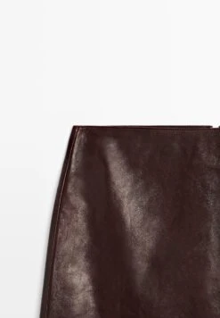 Massimo Dutti Leather Skirt - Bordeaux -Massimo Dutti Shop 182f3ab5ebbb48f5a811e66ca6a5b970