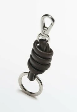 Massimo Dutti With Knot Detail - Keyring - Brown 11 Massimo Dutti With Knot Detail - Keyring - Brown -Massimo Dutti Shop 187e85a255a041f38b8bd93e229ec429