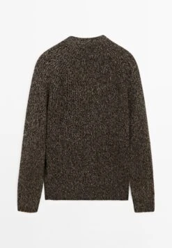 Massimo Dutti CASHMERE V-NECK RAGLAN SLEEVE - Cardigan - Dark Brown -Massimo Dutti Shop 1891f78a96604f60a78d3c37d2bdfcb4