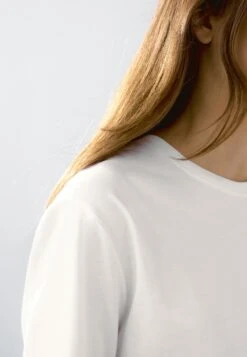 Massimo Dutti REGULAR FIT SHORT SLEEVE - Basic T-shirt - White -Massimo Dutti Shop 18c19036debe4497910bc2387f071064