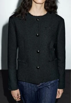 Massimo Dutti CROPPED CREW NECK WITH POCKETS - Light Jacket - Black -Massimo Dutti Shop 1906536aeff14891b23ac9c003a7fdd7