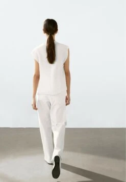 Massimo Dutti FLOWING GARMENT WITH DRAPED COLLAR - Blouse - White -Massimo Dutti Shop 1948ec994b0942be828ac6d0e71289f9