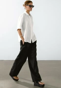 Massimo Dutti SHORT SLEEVE GARMENT - Button-down Blouse - White -Massimo Dutti Shop 1a30ed550cd745dabafabea3e66737a6