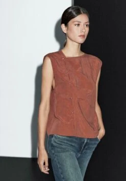 Massimo Dutti FLOWING CREW NECK WITH SILVER BUTTONS - Blouse - Bordeaux -Massimo Dutti Shop 1a3f10f47acd46ea9015d7e2fa44c4c5