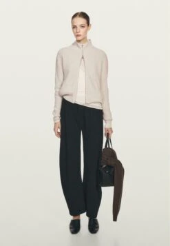 Massimo Dutti ZIP-UP WITH BUTTONS - Cardigan - Beige -Massimo Dutti Shop 1aaf660be3c44bfeb9068b2f77b79a8c