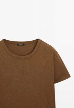 Massimo Dutti REGULAR FIT WITH COLLAR DETAIL - Basic T-shirt - Brown -Massimo Dutti Shop 1ae533de99d54c108fb911a12b9b3f52