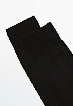 Massimo Dutti Scottish Yarn- Socks - Black -Massimo Dutti Shop 1bf233575306472ab9a3dff6cd96deaa