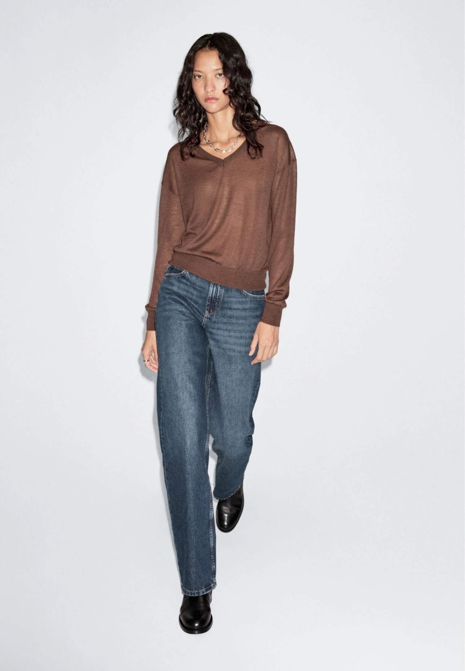 Massimo Dutti FINE SEMI-SHEER WITH V-NECK - Jumper - Brown 6 Massimo Dutti FINE SEMI-SHEER WITH V-NECK - Jumper - Brown - Image 4