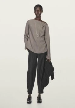 Massimo Dutti Blouse - Sand -Massimo Dutti Shop 1d964182fd9b4ce5857e094435c83f48