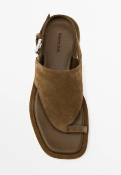 Massimo Dutti WITH QUILTED - T-bar Sandals - Camel -Massimo Dutti Shop 1d9cc8f11b674755acbae3b6e2040008