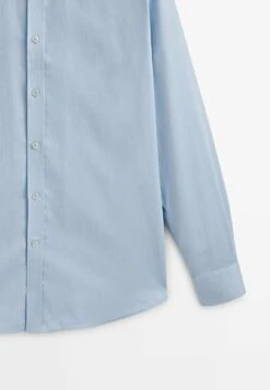 Massimo Dutti Textured Thick - Formal Shirt - Light Blue -Massimo Dutti Shop 1db316cbaeb34a148425fde61229cb79
