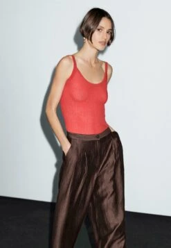 Massimo Dutti WIDE-LEG MID-RISE CRINKLE - Trousers - Brown -Massimo Dutti Shop 1e1608ae73d24fd19a9979e6b62306ee