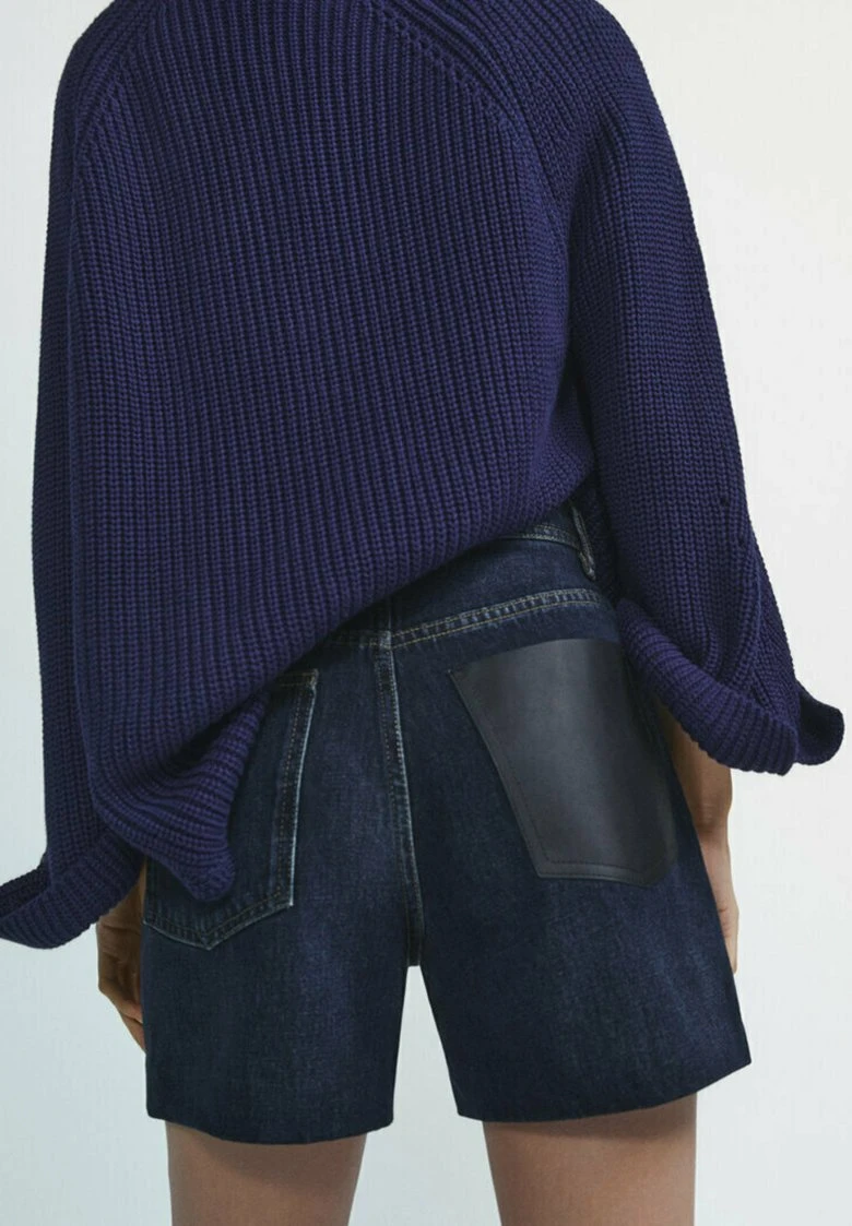 Massimo Dutti With Pocket - Denim Shorts - Dark Blue 5 Massimo Dutti With Pocket - Denim Shorts - Dark Blue - Image 3