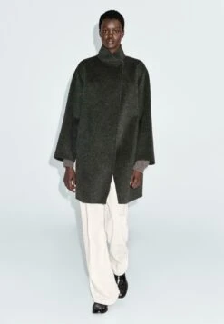 Massimo Dutti WITH HIGH NECK - Classic Coat - Grey -Massimo Dutti Shop 1e894baf020f46b1a774d34d1310f6c3