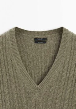 Massimo Dutti CASHMERE OVERSIZE V-NECK - Jumper - Mottled Green -Massimo Dutti Shop 1f3a817d911a45b3a119822f27a20c5d