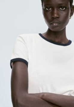 Massimo Dutti Short Sleeve Contrast - Print T-Shirt -Massimo Dutti Shop 1fd760038d294965b41ead063ce3e554