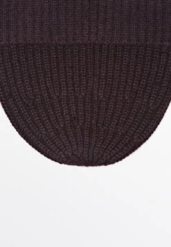 Massimo Dutti Beanie - Bordeaux -Massimo Dutti Shop 204431bc1b5b4a09a4011e52c9aac042
