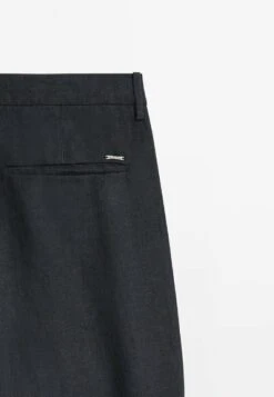 Massimo Dutti Tapered Fit - Chinos - Dark Grey 22 Massimo Dutti Tapered Fit - Chinos - Dark Grey -Massimo Dutti Shop 20b749c6f38e4514afb8aeca560dd994