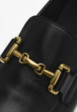 Massimo Dutti Slip-Ons - Black -Massimo Dutti Shop 20bdb2a6bb8a4a91b8b13e36b827e063