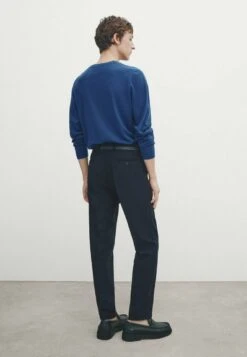 Massimo Dutti Crew Neck - Sweatshirt - Neon Blue -Massimo Dutti Shop 20e1388e303546c6a7f9d8e0f4c6ec79