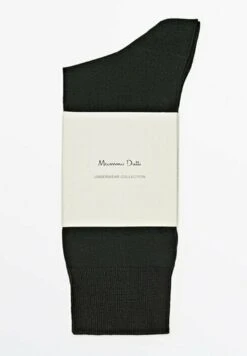 Massimo Dutti Contrast Scottish Yarn - Socks - Dark Green -Massimo Dutti Shop 2118b76a1fca4f0385a4ed77d4b88a01