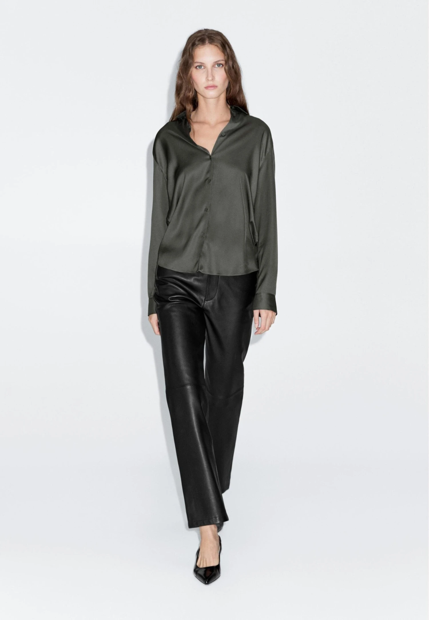 Massimo Dutti FLOWING SATIN LONG SLEEVE - Button-down Blouse - Dark Grey 4 Massimo Dutti FLOWING SATIN LONG SLEEVE - Button-down Blouse - Dark Grey - Image 2