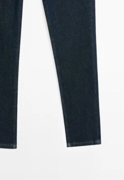 Massimo Dutti MID-RISE CROPPED SLIM FIT - Slim Fit Jeans - Dark Blue -Massimo Dutti Shop 22054c7e381d4146ba1ef71ccf46e59d