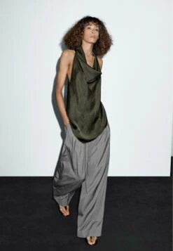 Massimo Dutti DRAPED HALTER TOP - Top - Mottled Dark Green -Massimo Dutti Shop 2285b4cee386488bb2f6f37284b770a6