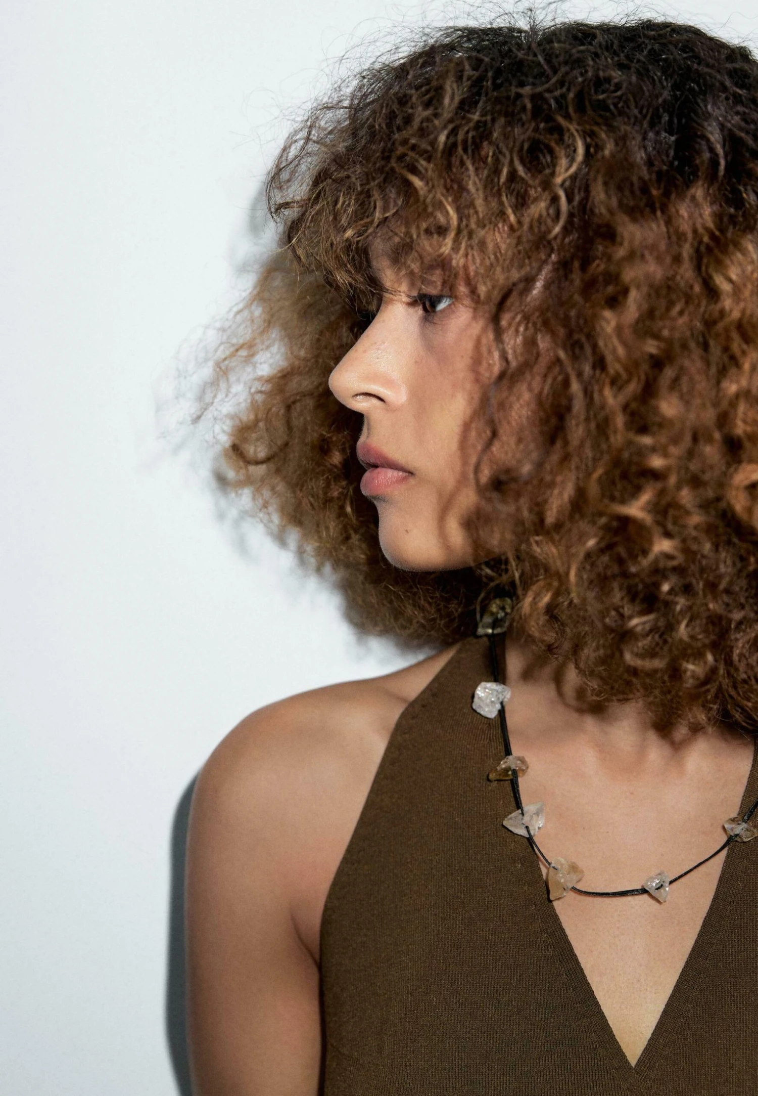 Massimo Dutti LOW-CUT BACK WITH BUTTONS - Waistcoat - Khaki 4 Massimo Dutti LOW-CUT BACK WITH BUTTONS - Waistcoat - Khaki - Image 2