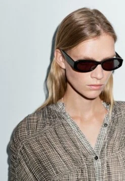 Massimo Dutti GATHERED GINGHAM GARMENT - Button-down Blouse - Black 8 Massimo Dutti GATHERED GINGHAM GARMENT - Button-down Blouse - Black -Massimo Dutti Shop 2342260156cf4ca980d50513b2f1642d