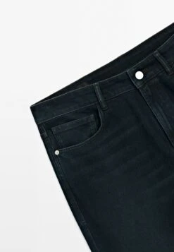 Massimo Dutti LIGHTWEIGHT SLIM FIT - Slim Fit Jeans - Blue 18 Massimo Dutti LIGHTWEIGHT SLIM FIT - Slim Fit Jeans - Blue -Massimo Dutti Shop 23f8cb14c5564eed9423bbe2252cc5b3
