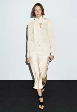 Massimo Dutti BUTTONED V-NECK WITH SCARF - Cardigan - Beige