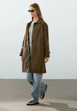 Massimo Dutti LONG SHIRT COLLAR WITH SIDE POCKETS - Trenchcoat - Dark Brown -Massimo Dutti Shop 255284055fa14ebe9846c25ec6ca2509