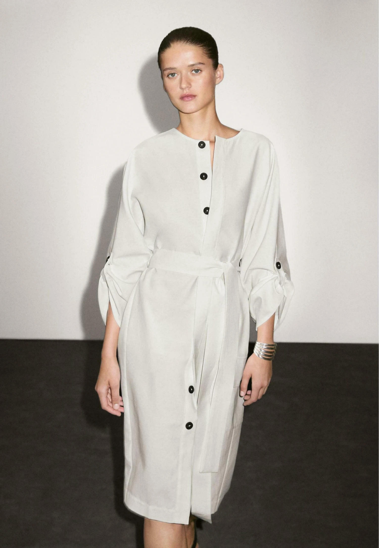 Massimo Dutti CONTRAST BUTTONS WITH BELT - Shirt Dress - WHITE 5 Massimo Dutti CONTRAST BUTTONS WITH BELT - Shirt Dress - WHITE - Image 3