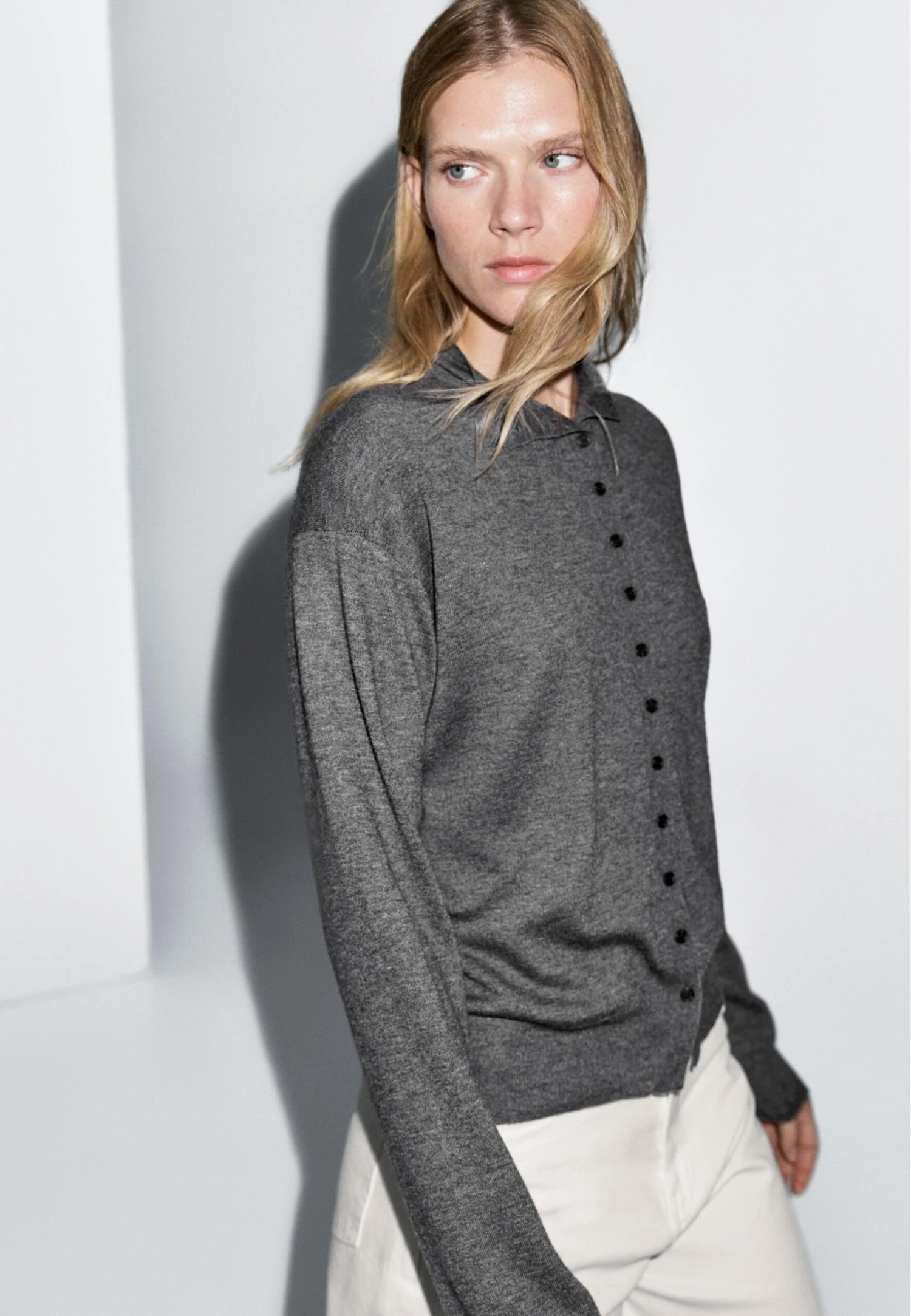 Massimo Dutti BUTTONED WITH MOCK TURTLENECK - Cardigan - Dark Grey 6 Massimo Dutti BUTTONED WITH MOCK TURTLENECK - Cardigan - Dark Grey - Image 4