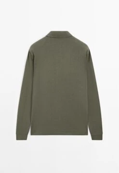 Massimo Dutti DISTRESSED-EFFECT POLO NECK - Long Sleeved Top - Khaki 17 Massimo Dutti DISTRESSED-EFFECT POLO NECK - Long Sleeved Top - Khaki -Massimo Dutti Shop 2654e8c72b00496b9eaf115ef90683c2