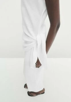 Massimo Dutti With Chest Detail Limited Edition - Blouse - White 16 Massimo Dutti With Chest Detail Limited Edition - Blouse - White -Massimo Dutti Shop 2730980369d4477c9db6c3251b22f560