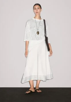 Massimo Dutti FLARED WITH SEAM DETAILS - A-line Skirt - White -Massimo Dutti Shop 27a72330d6d04c09b17316acfb36ef59