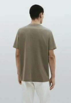 Massimo Dutti Studio -Short Sleeve - Basic T-Shirt - Khaki 13 Massimo Dutti Studio -Short Sleeve - Basic T-Shirt - Khaki -Massimo Dutti Shop 2857053251ed4d4fa19205423a6e9150