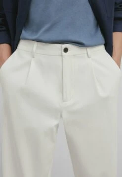 Massimo Dutti Studio-Darted Wide Fit- Chinos - White -Massimo Dutti Shop 28bc46cdd5b44713bd0197ea7db0c128