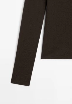 Massimo Dutti DOUBLE V-NECK COLLAR WITH LONG SLEEVE - Long Sleeved Top - Dark Brown -Massimo Dutti Shop 29c22b39c898423691a133734099e845