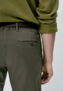 Massimo Dutti Blend- Chinos - Khaki 16 Massimo Dutti Blend- Chinos - Khaki -Massimo Dutti Shop 2a107831cbcc43b08d7fca254e7d50db