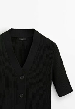 Massimo Dutti And Blend- Cardigan - Mottled Black 16 Massimo Dutti And Blend- Cardigan - Mottled Black -Massimo Dutti Shop 2a12fa1ee3b443f489333639630286fa