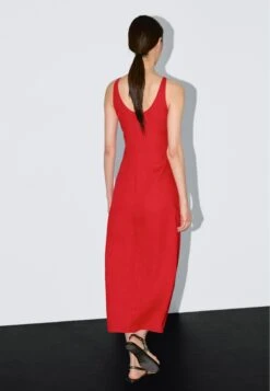 Massimo Dutti ROUND NECK MIDI - Day Dress - Red 13 Massimo Dutti ROUND NECK MIDI - Day Dress - Red -Massimo Dutti Shop 2b1fdb8d45e343299782c435420795ce